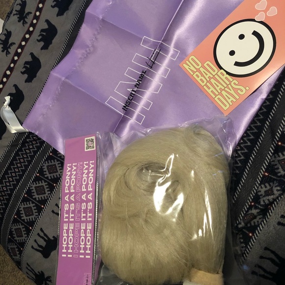 Ponytail extensions - Picture 2 of 6